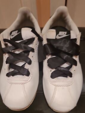 Nike White Leather Sneakers with Black Satin Laces